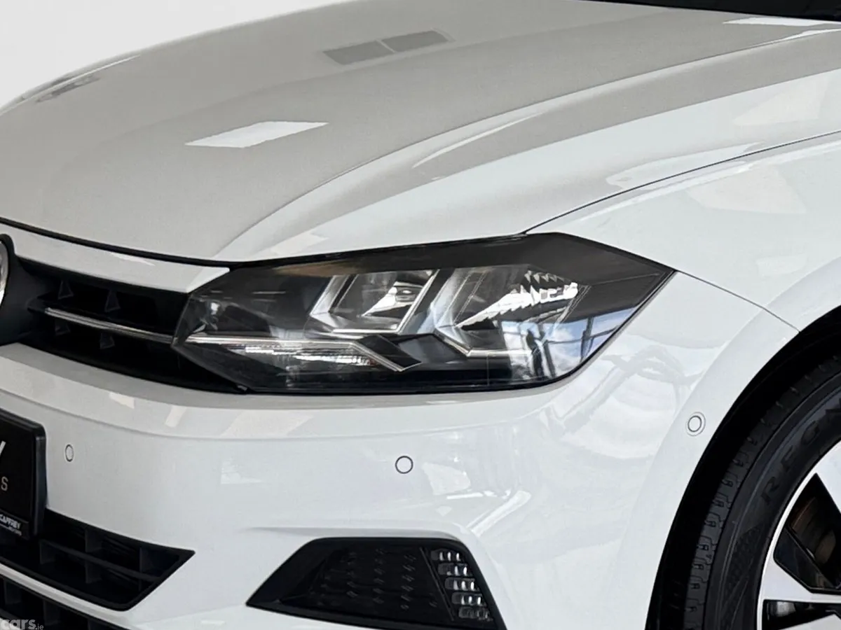 Volkswagen Polo Hatchback, Petrol, 2019, White
