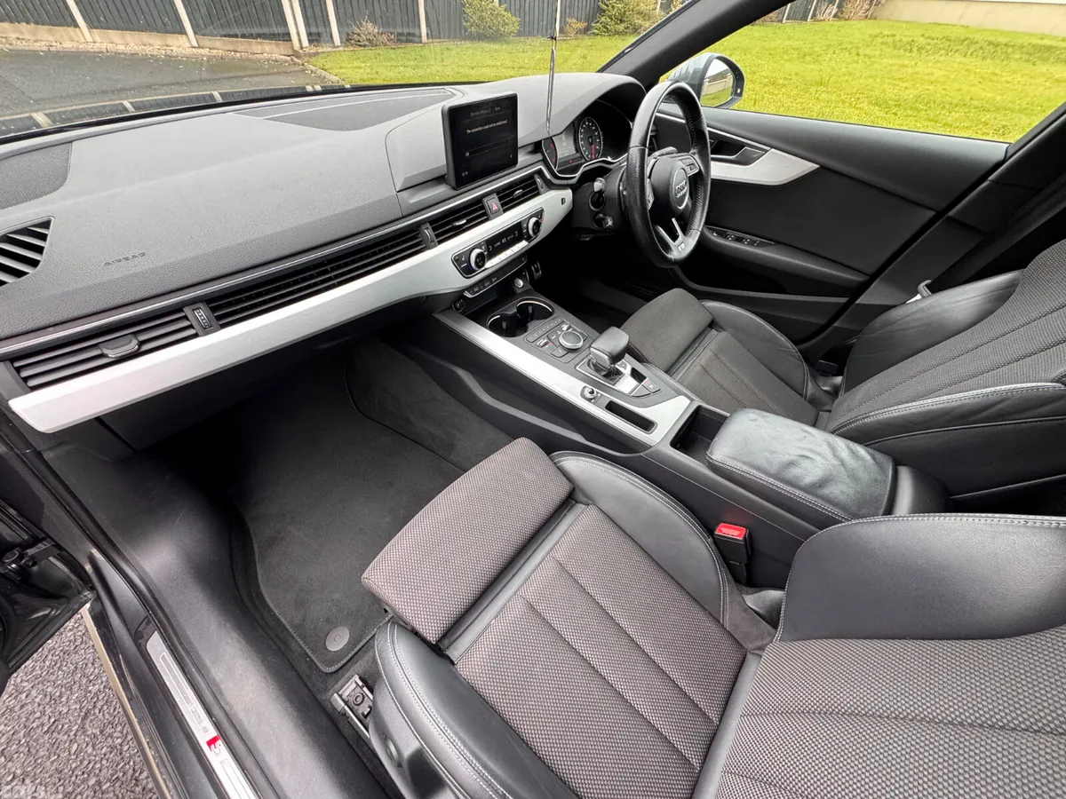 Audi A4 Saloon, Diesel, 2016, Grey