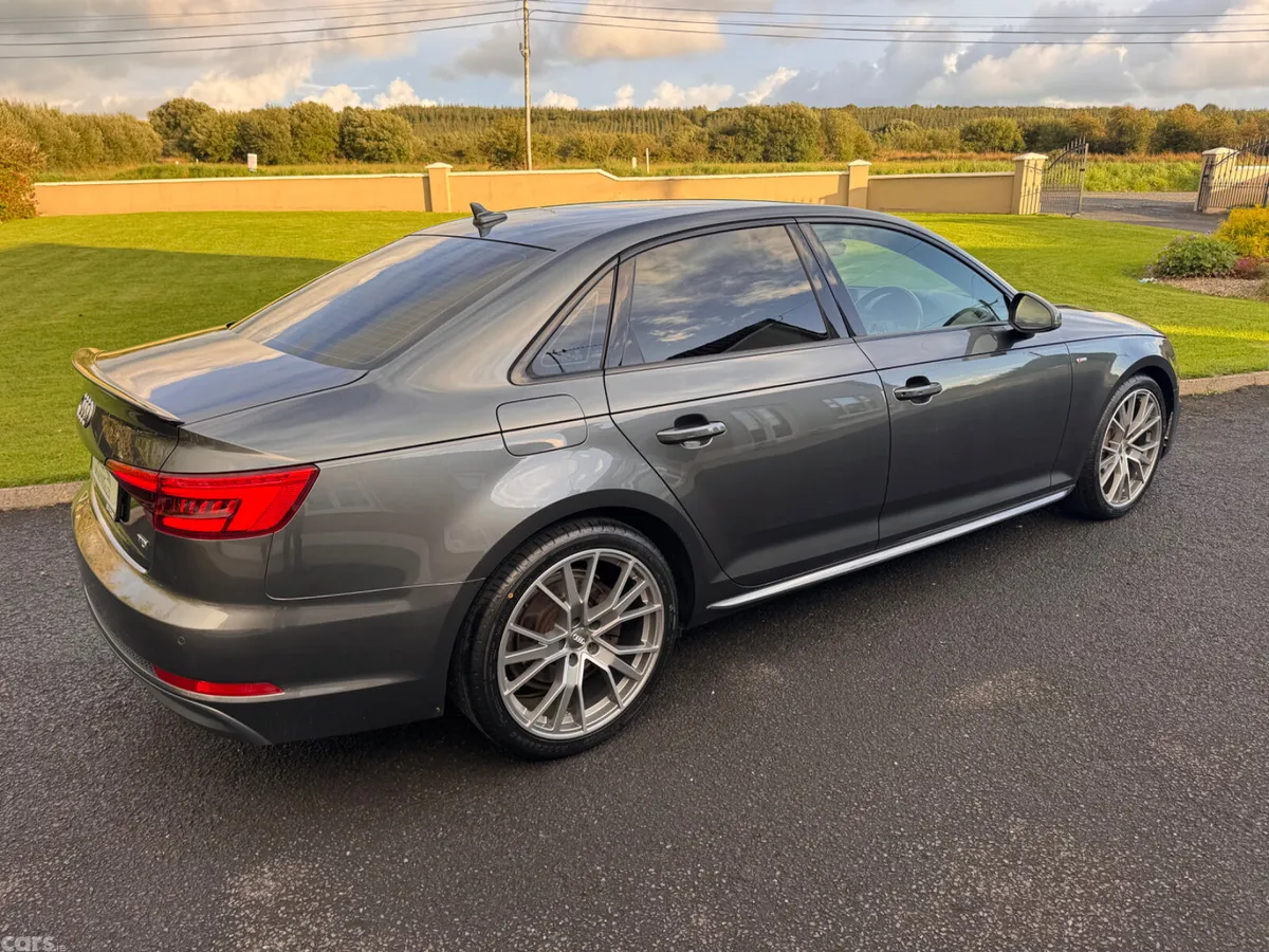 Audi A4 Saloon, Diesel, 2016, Grey