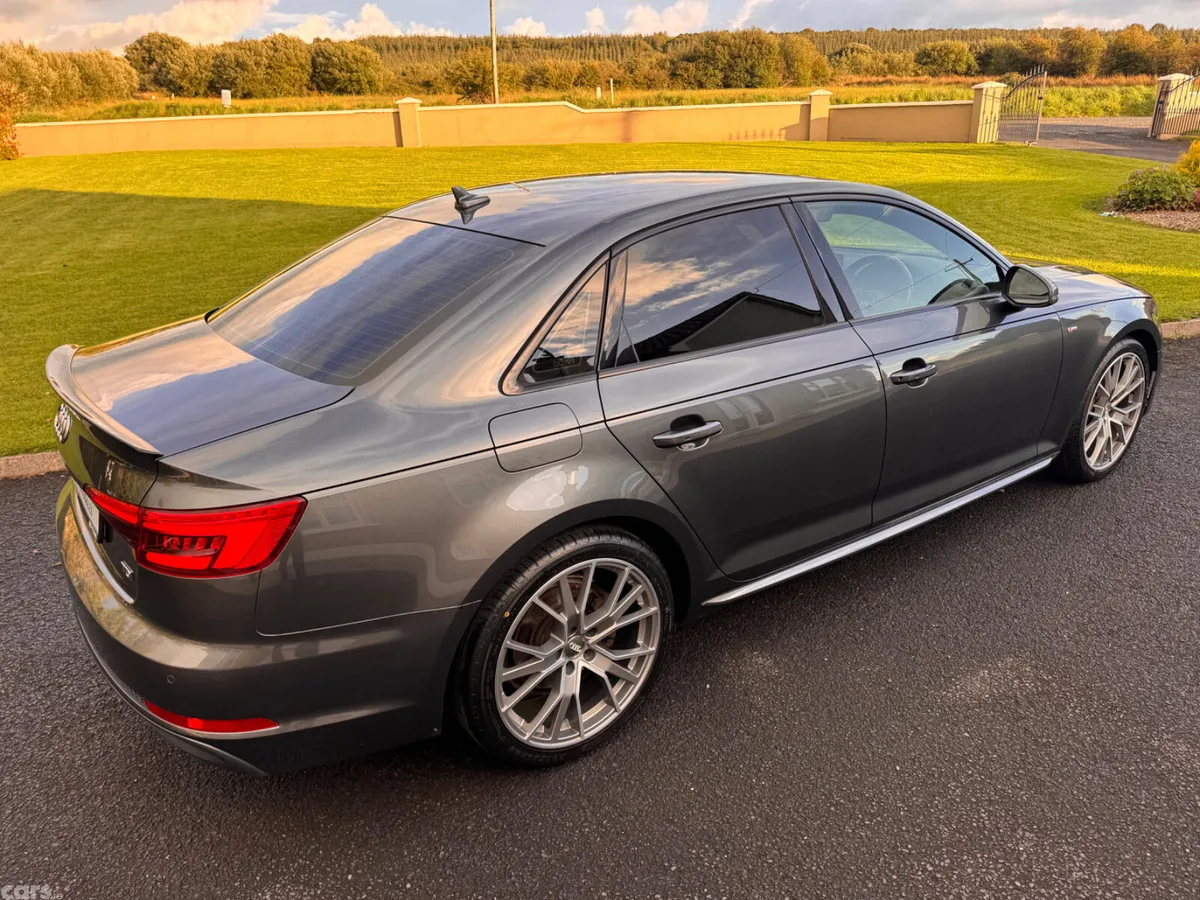 Audi A4 Saloon, Diesel, 2016, Grey
