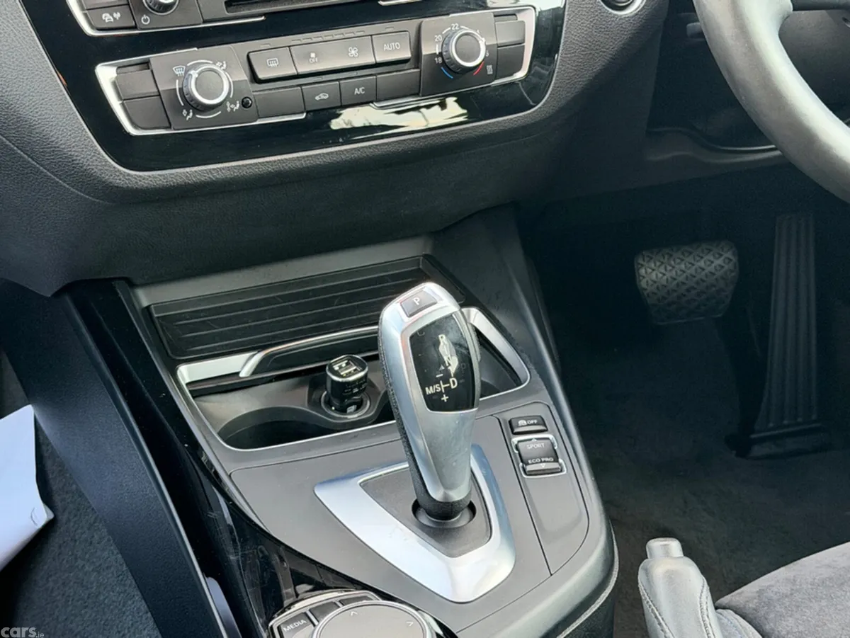 BMW 1-Series Hatchback, Petrol, 2018, White