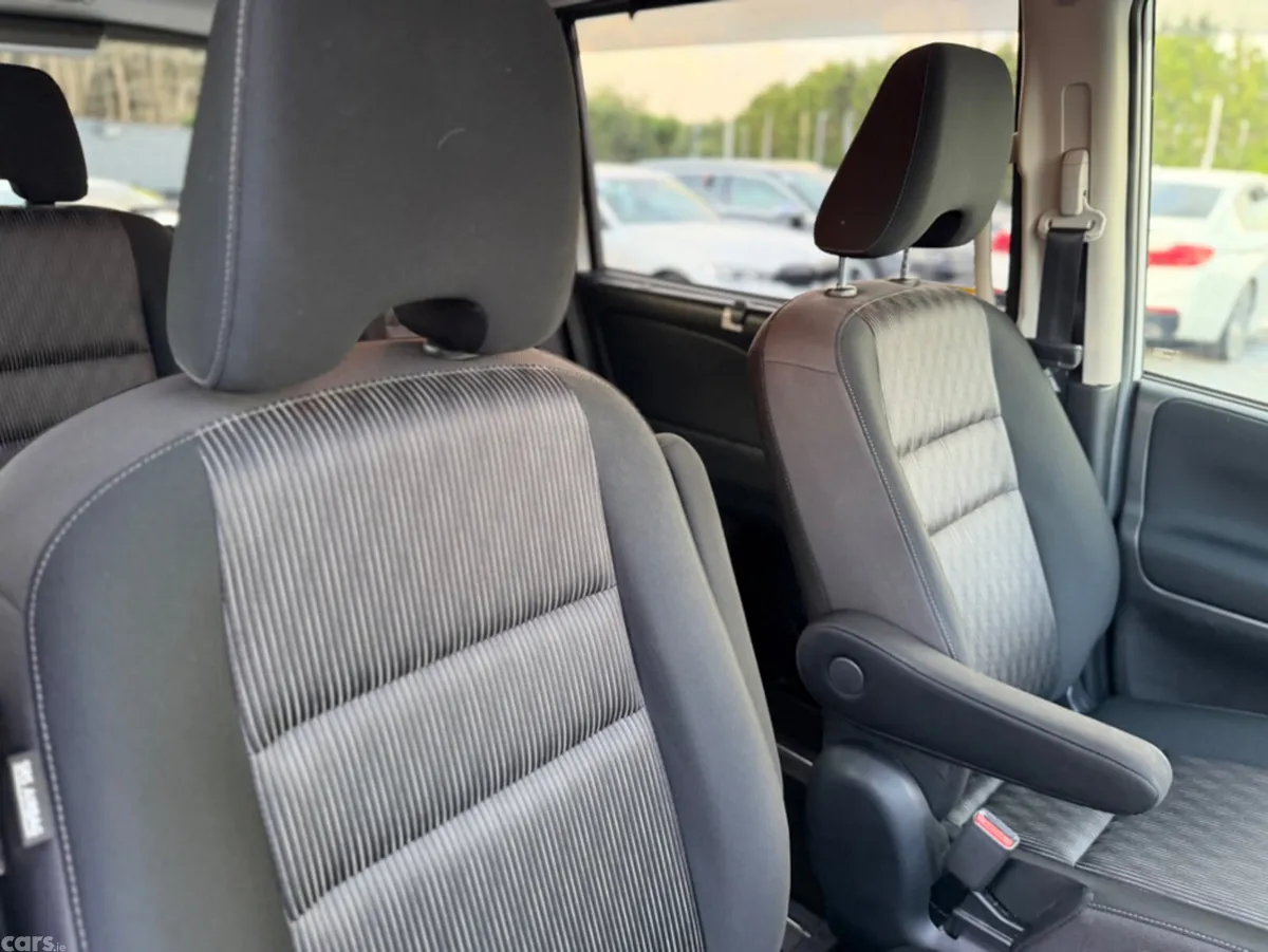 Nissan Serena MPV, Petrol Hybrid, 2021, White