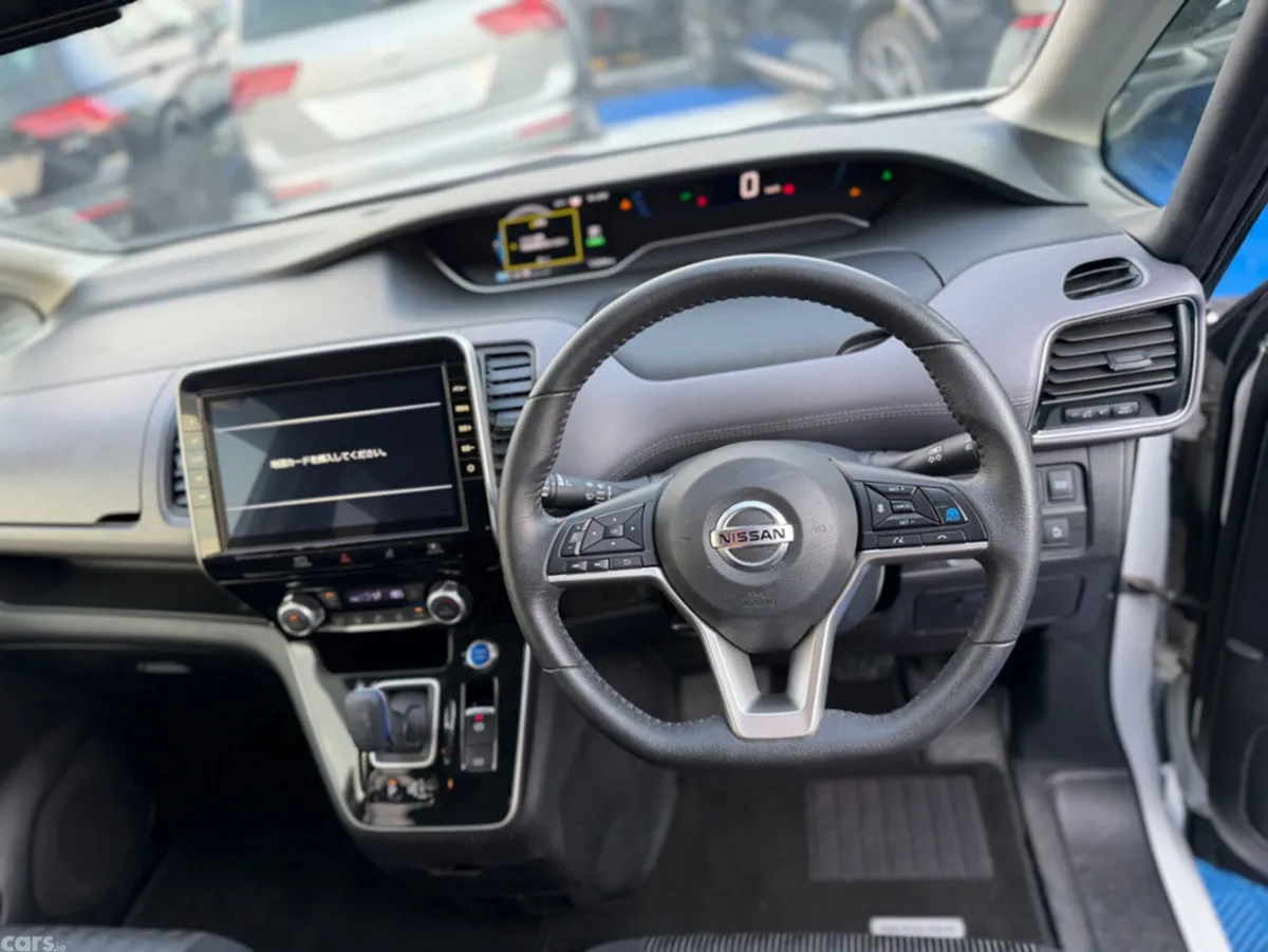 Nissan Serena MPV, Petrol Hybrid, 2021, White