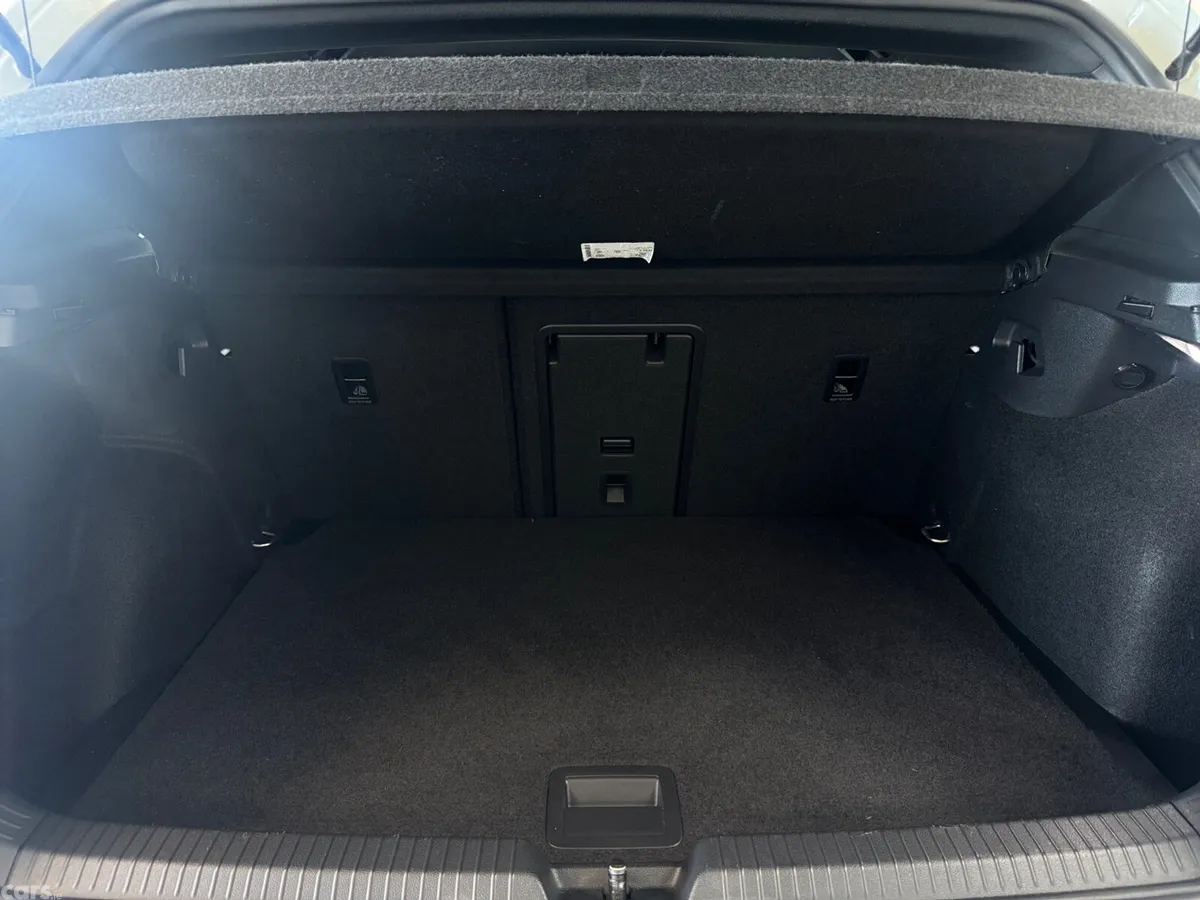 Volkswagen Golf Hatchback, Petrol, 2022, White
