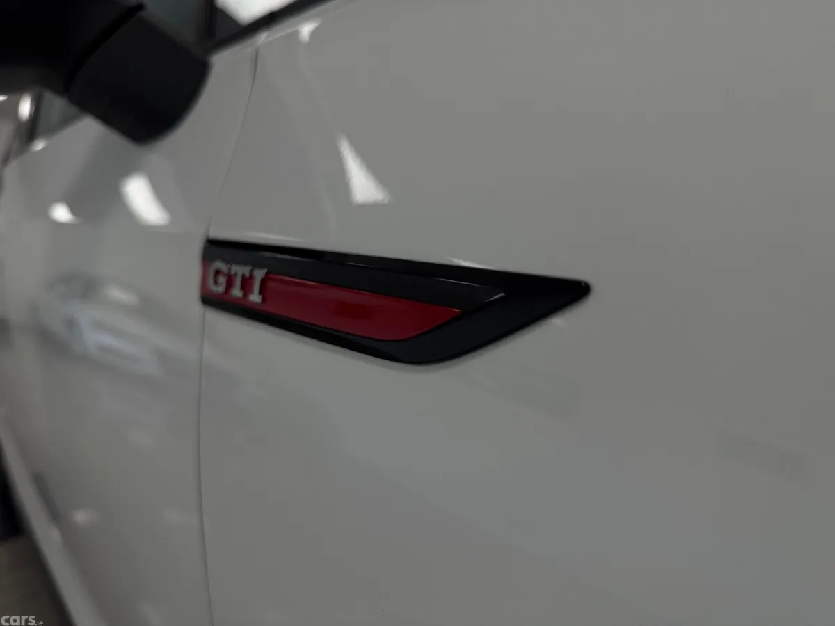 Volkswagen Golf Hatchback, Petrol, 2022, White