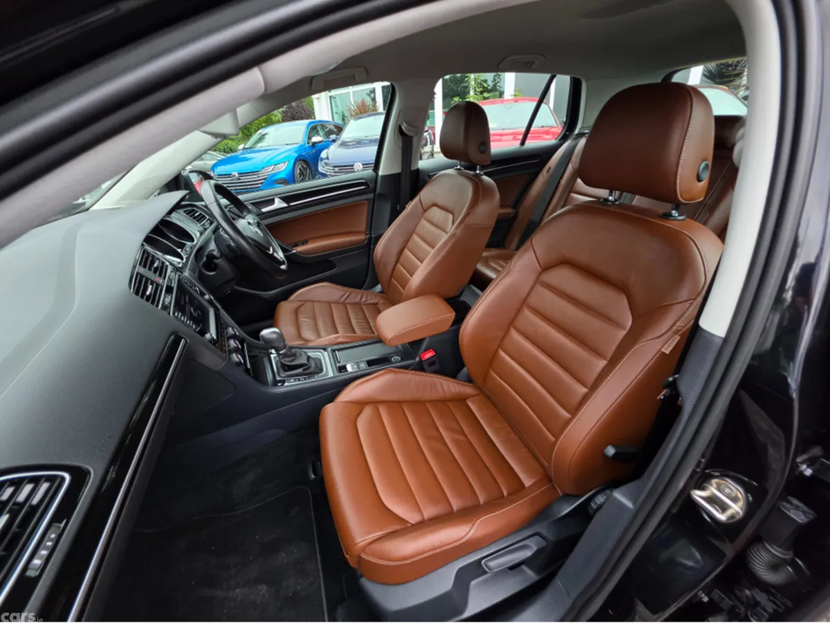 Volkswagen Golf Hatchback, Petrol, 2015, Black