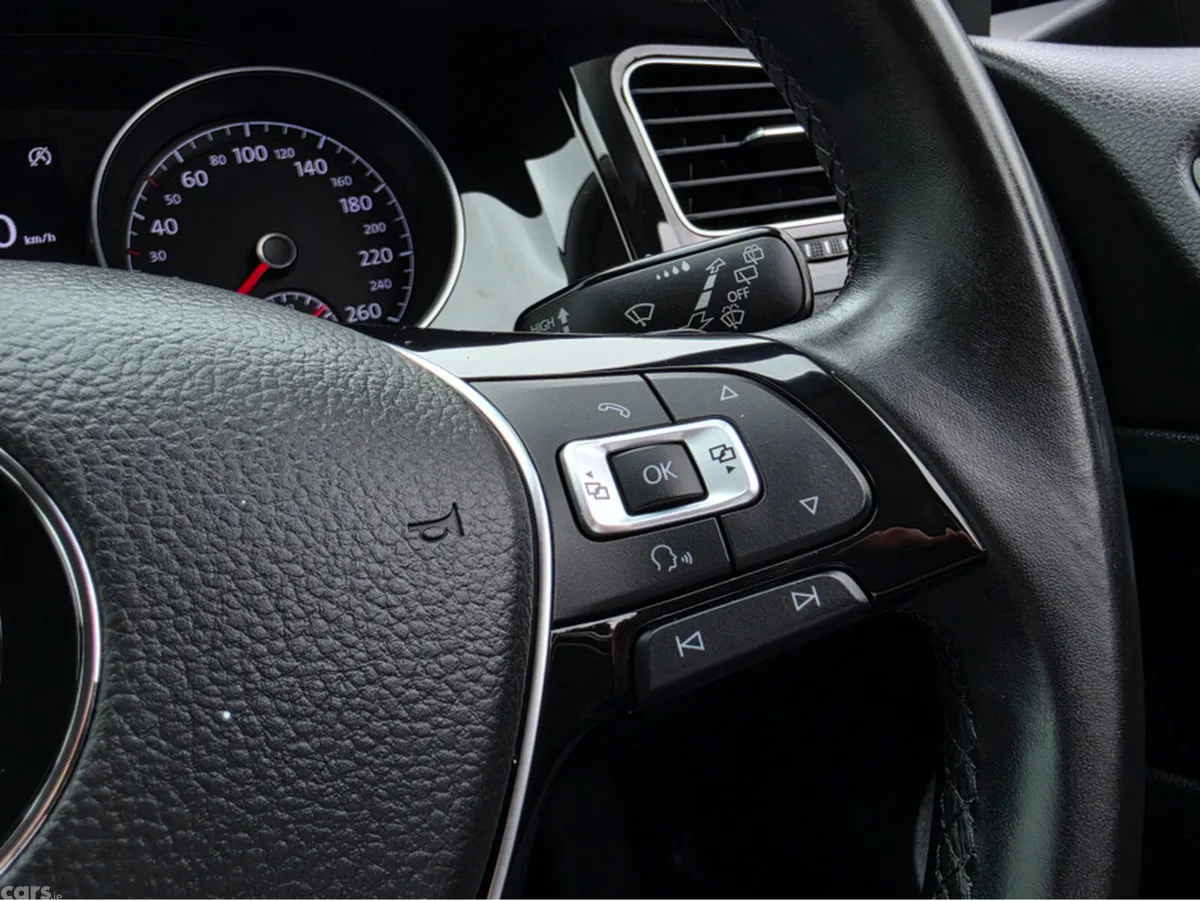 Volkswagen Golf Hatchback, Petrol, 2015, Black