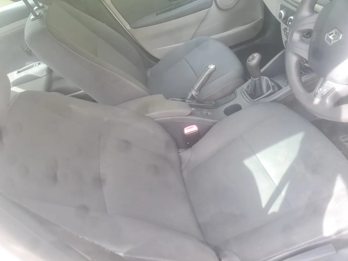 Renault Fluence Saloon, Diesel, 2011, Silver