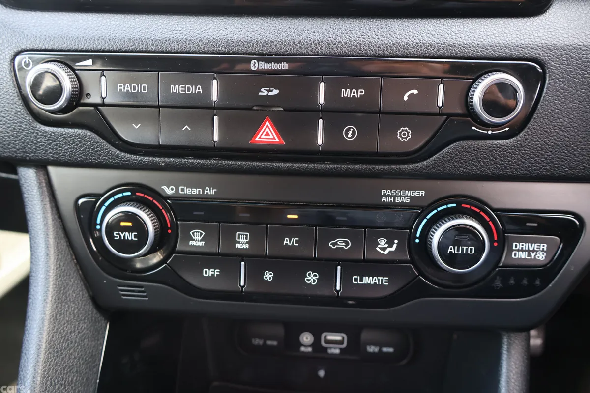 Kia Niro SUV, Petrol Hybrid, 2017, Blue