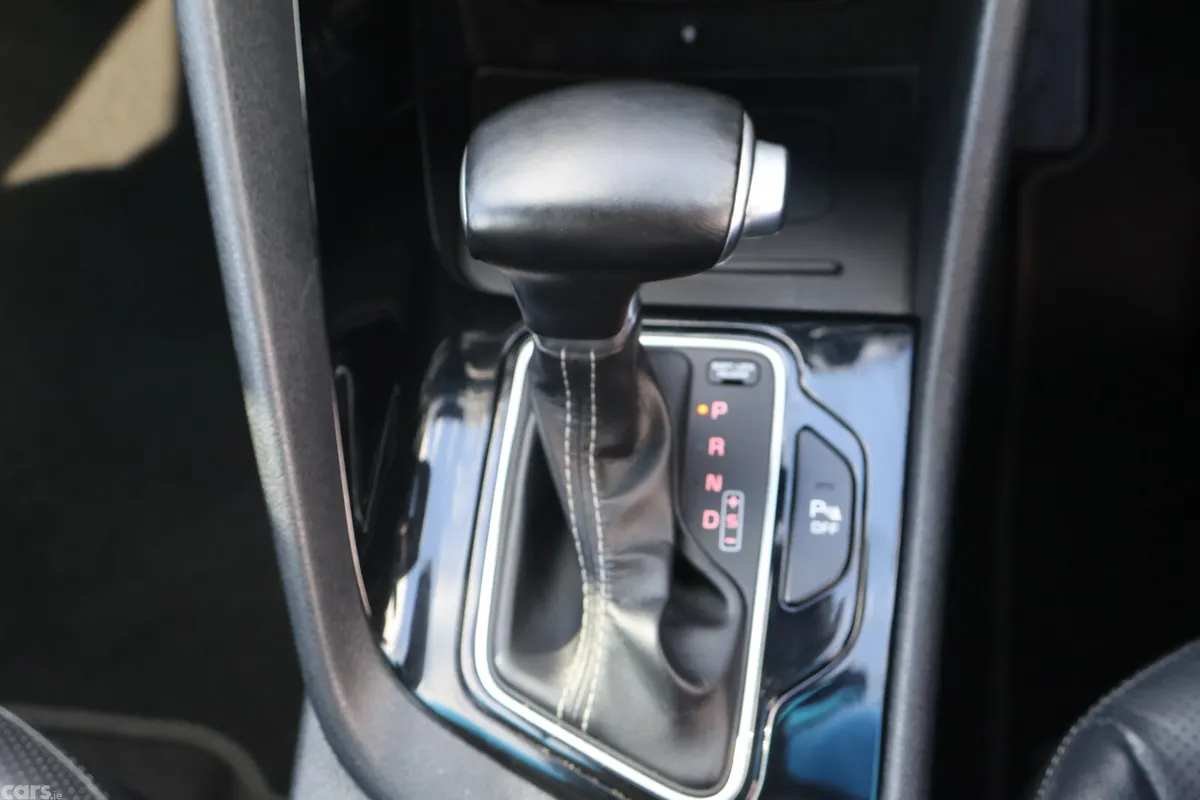 Kia Niro SUV, Petrol Hybrid, 2017, Blue
