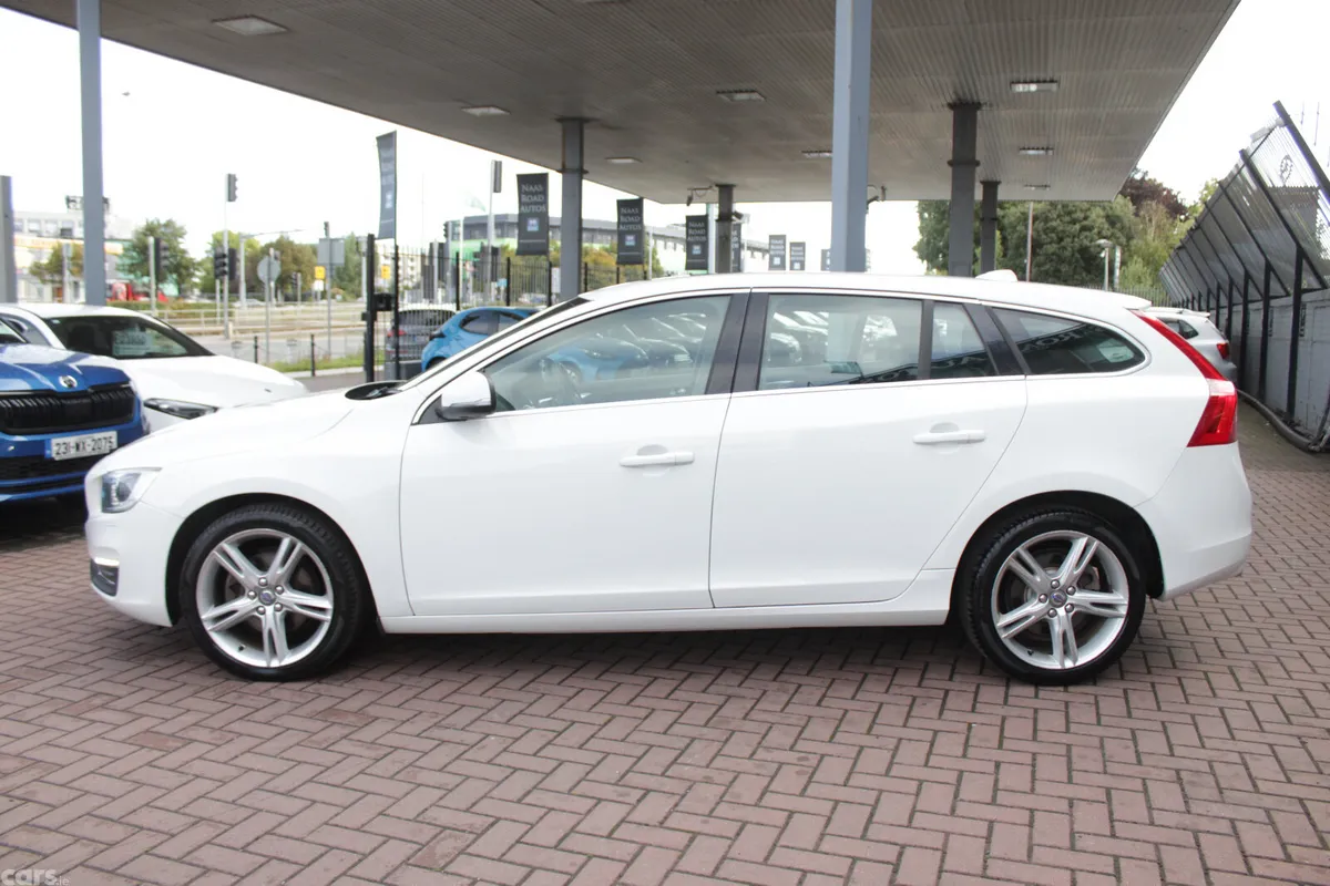 Volvo V60 Estate, Diesel, 2018, White