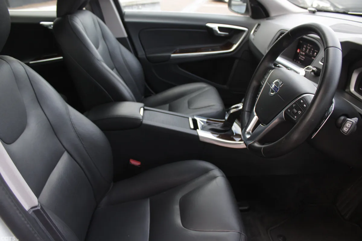 Volvo V60 Estate, Diesel, 2018, White
