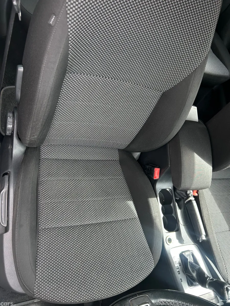 Skoda Octavia Saloon, Diesel, 2017, Grey