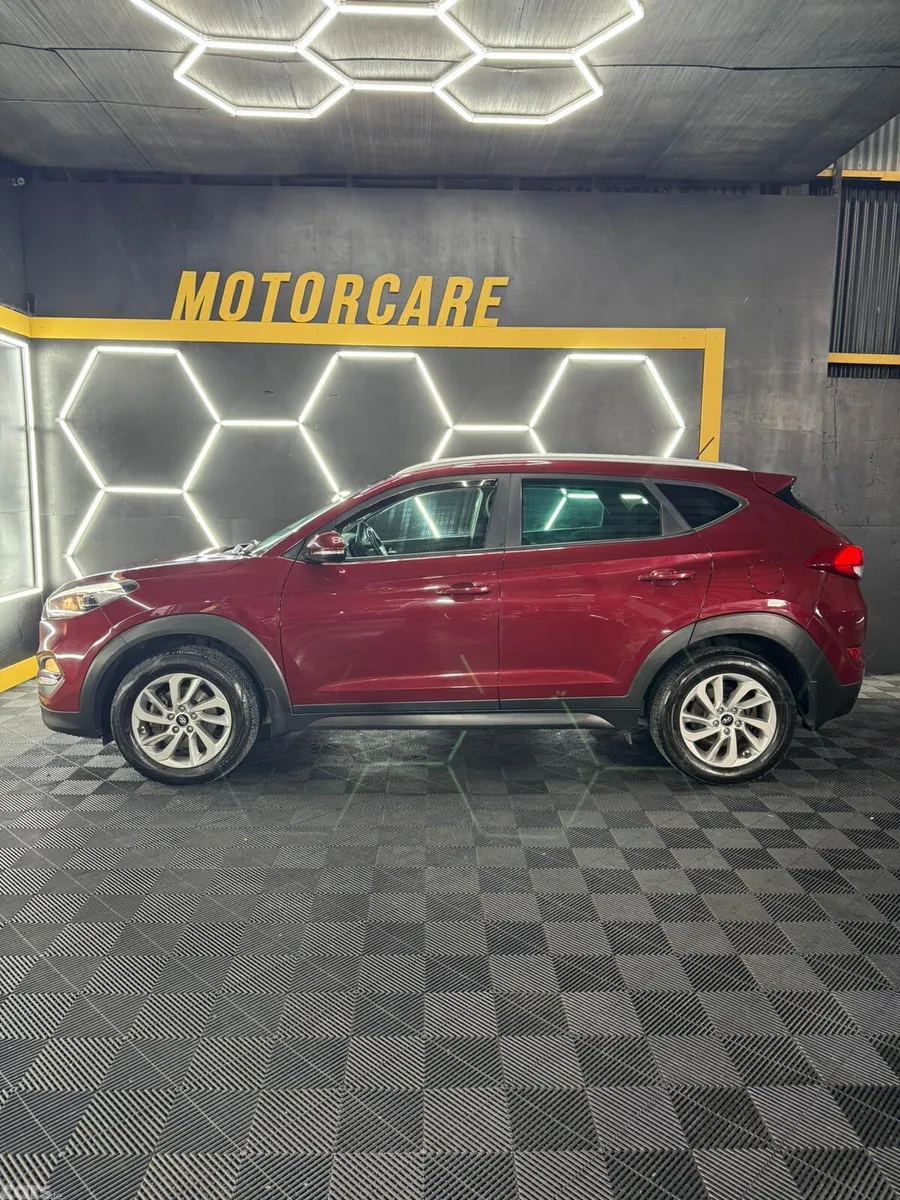 Hyundai Tucson SUV, Diesel, 2016, Red