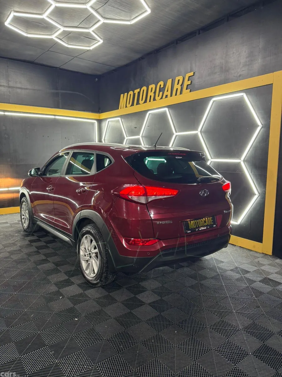 Hyundai Tucson SUV, Diesel, 2016, Red