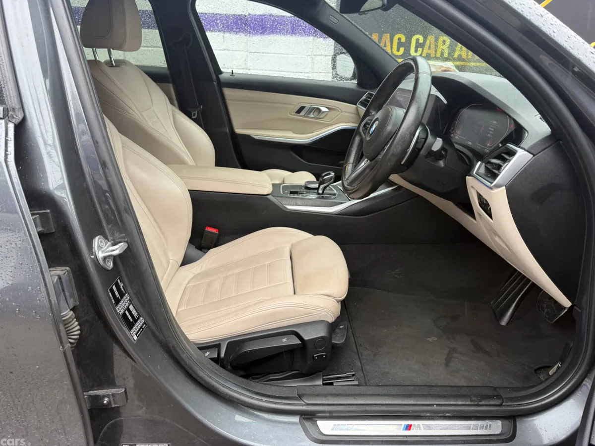 BMW 3-Series Saloon, Petrol, 2019, Grey