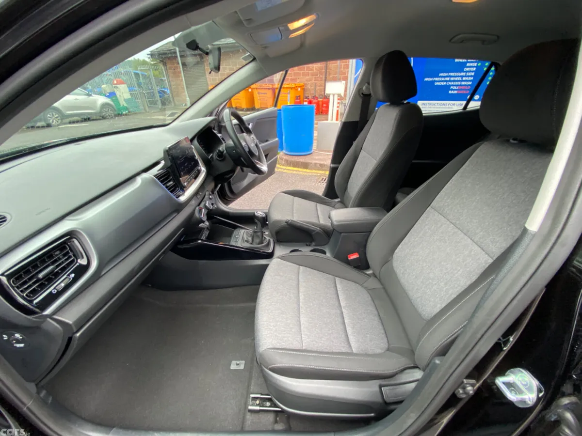 Kia Stonic Estate/Jeep, Petrol, 2023, Black