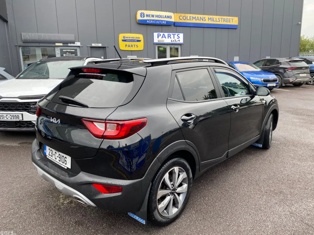 Kia Stonic Estate/Jeep, Petrol, 2023, Black