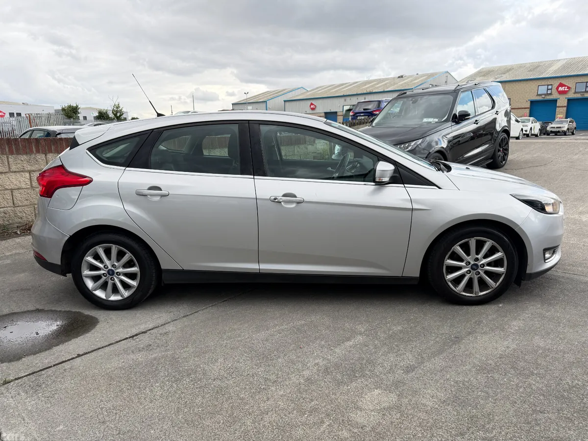 Ford Focus Hatchback, Diesel, 2017, Silver