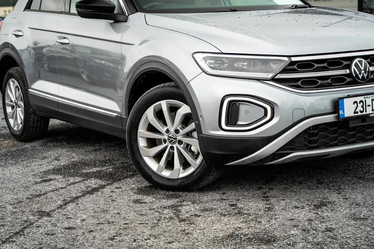 Volkswagen T-Roc SUV, Diesel, 2023, Silver
