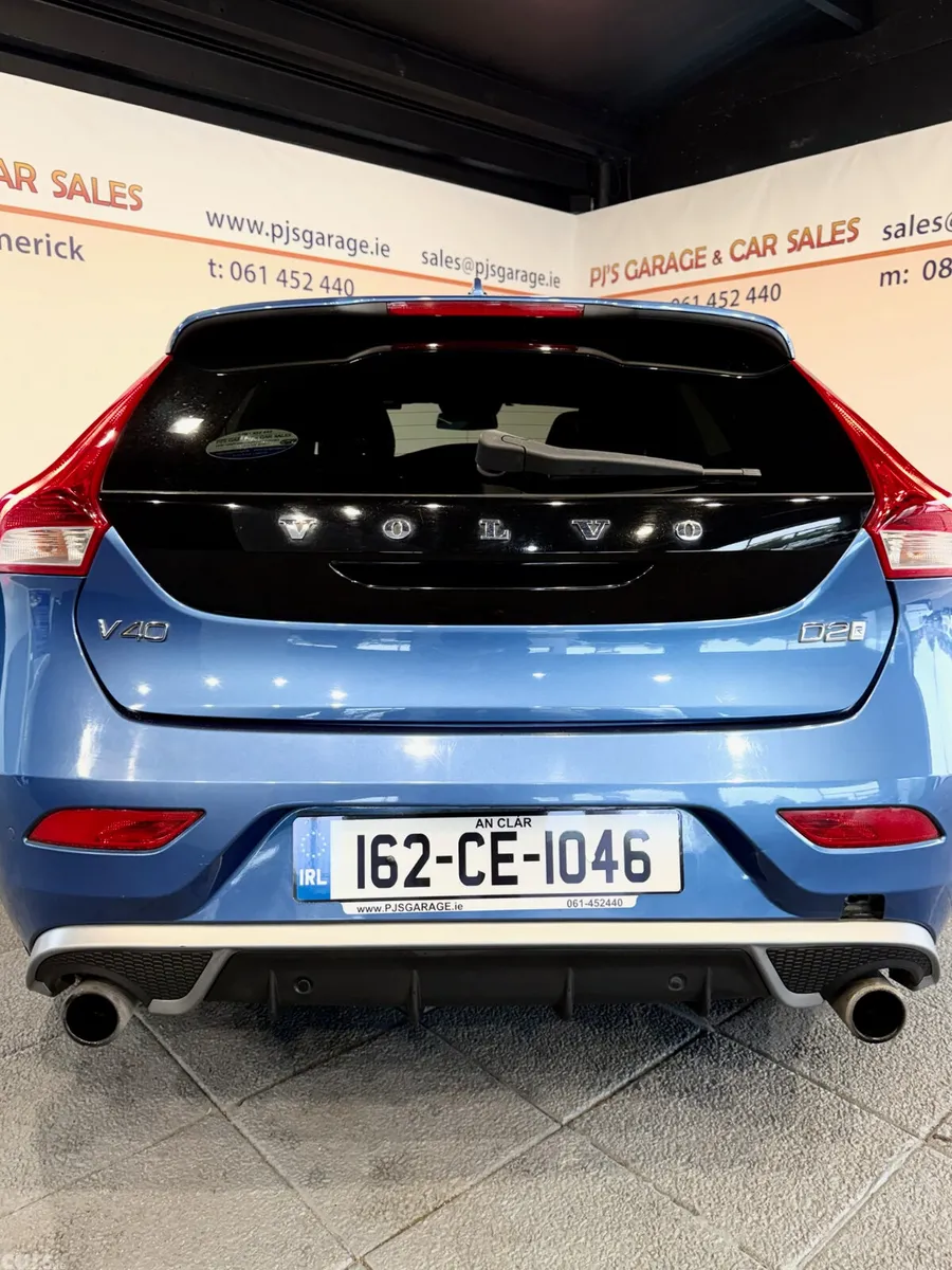 Volvo V40 Hatchback, Diesel, 2016, Blue
