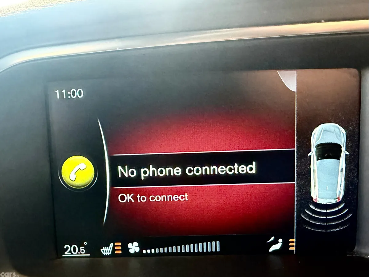 Volvo V40 Hatchback, Diesel, 2016, Blue