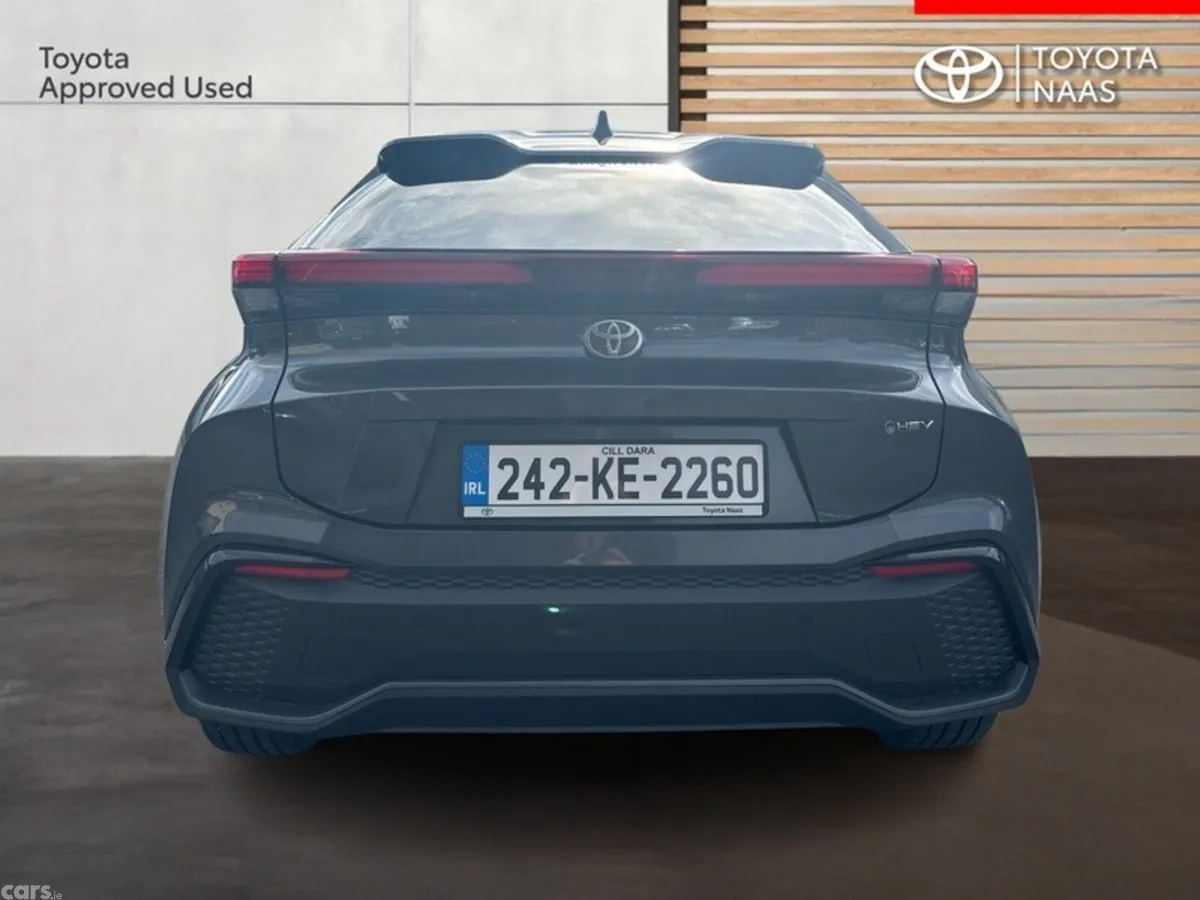 Toyota C-HR SUV, Petrol Hybrid, 2024, Grey