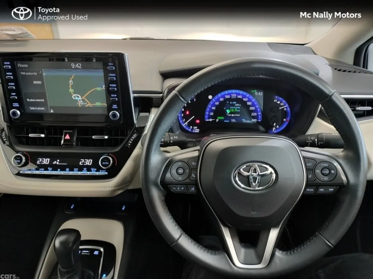 Toyota Corolla Saloon, Petrol Hybrid, 2021, Grey