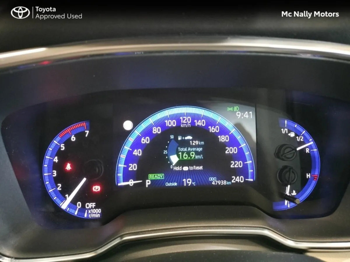 Toyota Corolla Saloon, Petrol Hybrid, 2021, Grey