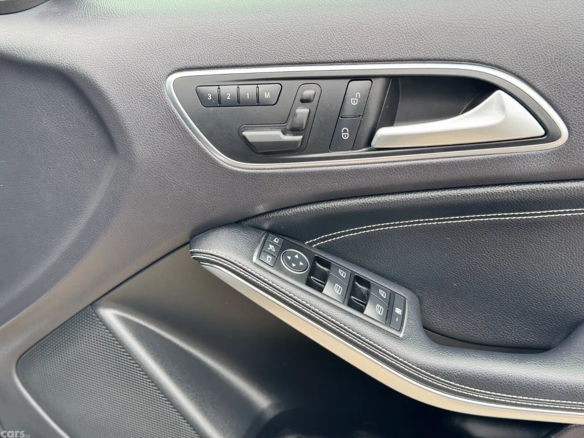 Mercedes-Benz A-Class Hatchback, Petrol, 2014, Black