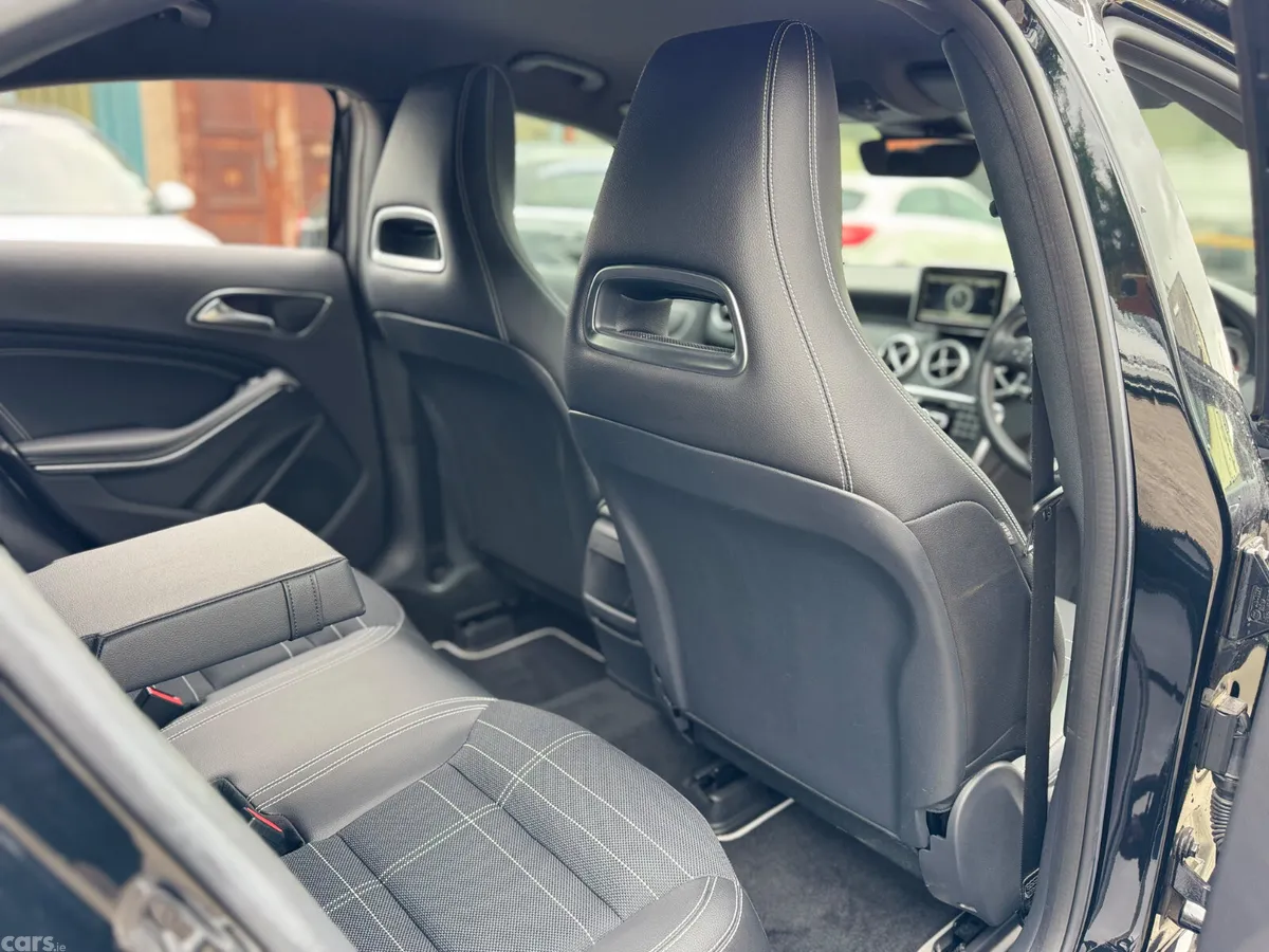 Mercedes-Benz A-Class Hatchback, Petrol, 2014, Black