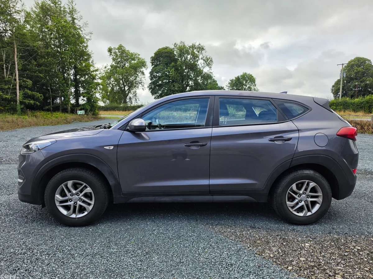 Hyundai Tucson SUV, Diesel, 2016, Grey