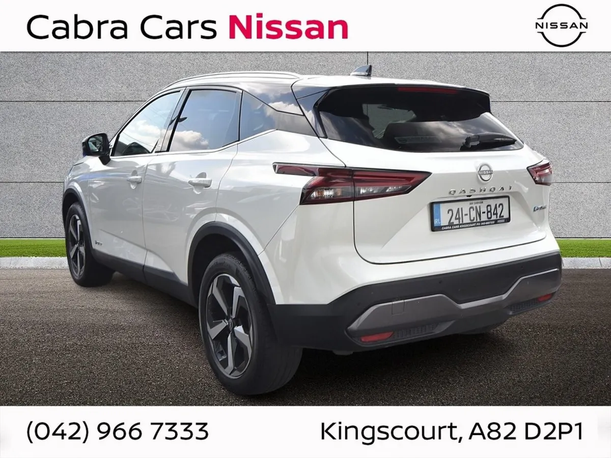Nissan Qashqai MPV, Petrol Hybrid, 2024, White