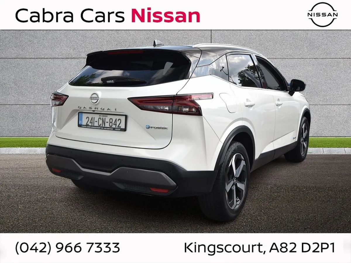 Nissan Qashqai MPV, Petrol Hybrid, 2024, White