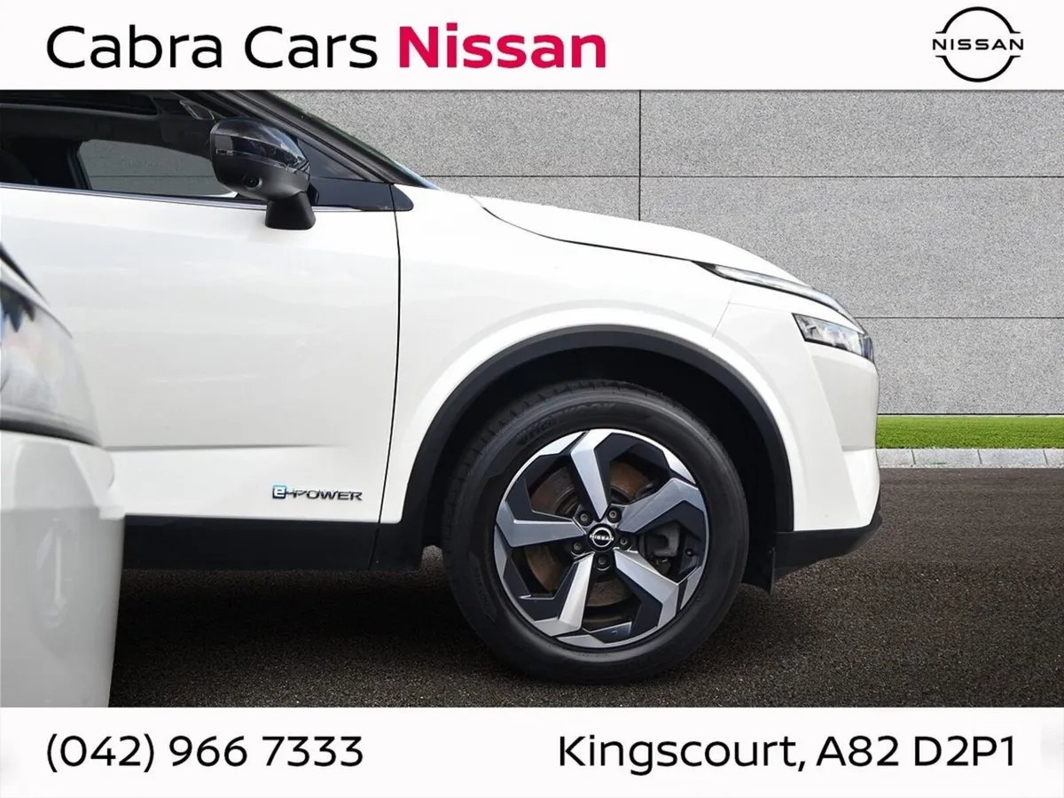Nissan Qashqai MPV, Petrol Hybrid, 2024, White