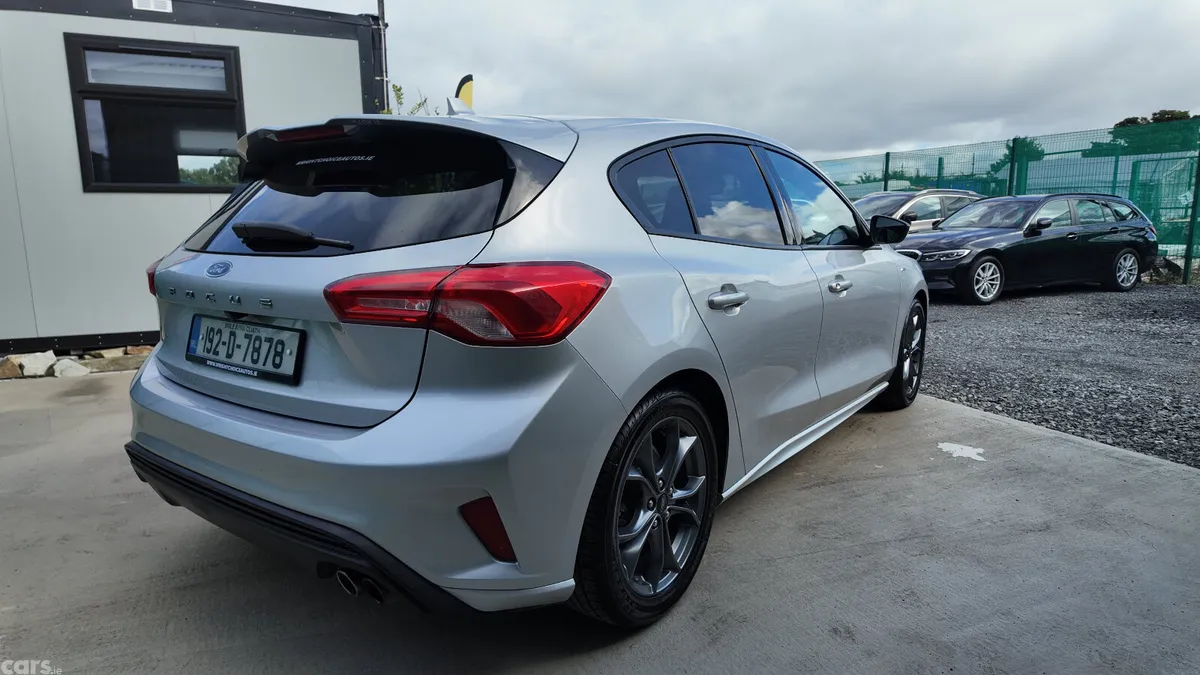 Ford Focus Hatchback, Petrol, 2019, Grey