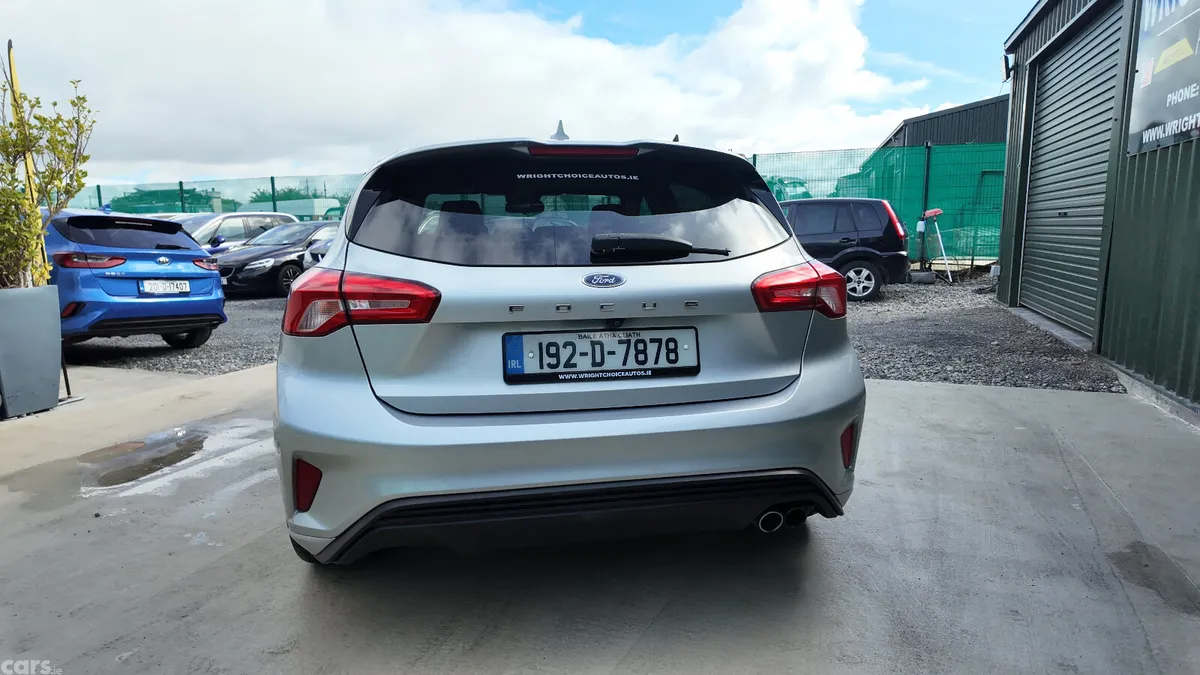 Ford Focus Hatchback, Petrol, 2019, Grey
