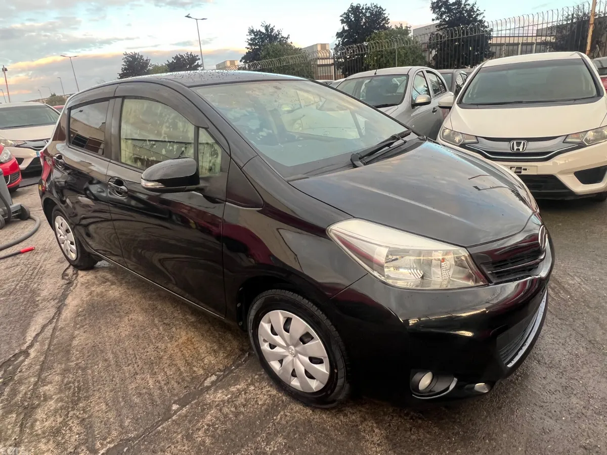 Toyota Vitz Hatchback, Petrol, 2014, Black