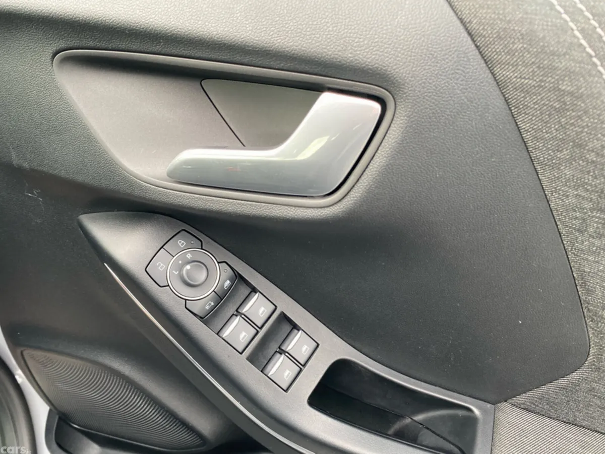 Ford Puma MPV, Petrol, 2023, Grey
