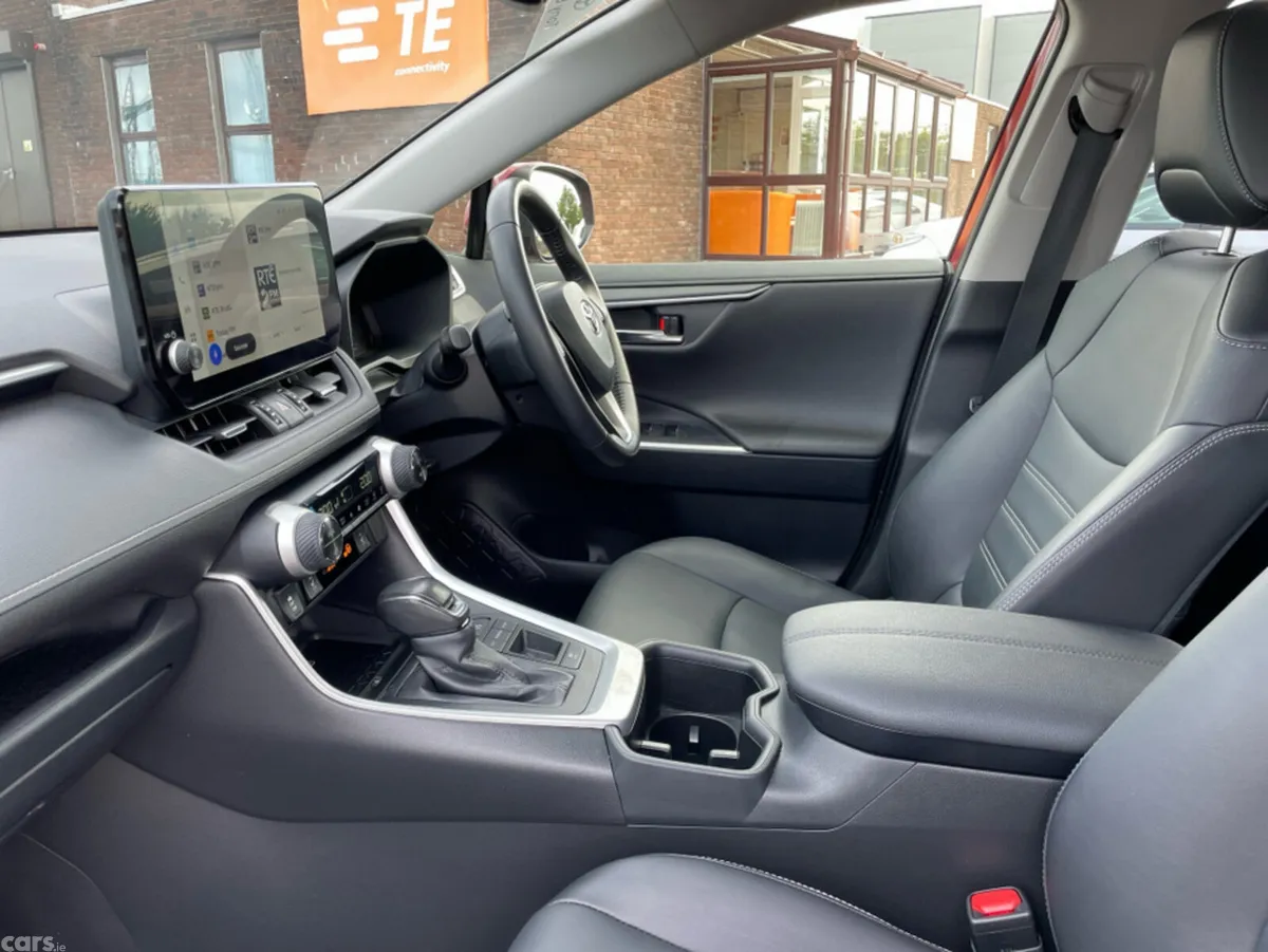 Toyota RAV4 SUV, Petrol Hybrid, 2024, Red