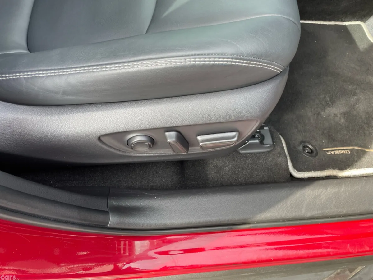 Toyota RAV4 SUV, Petrol Hybrid, 2024, Red