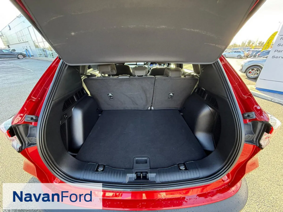 Ford Kuga SUV, Petrol, 2023, Red
