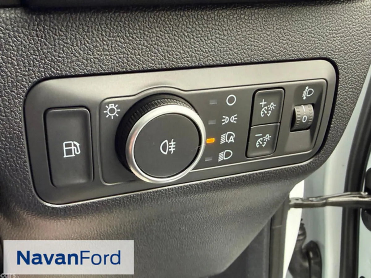 Ford Kuga SUV, Petrol Plug-in Hybrid, 2025, White