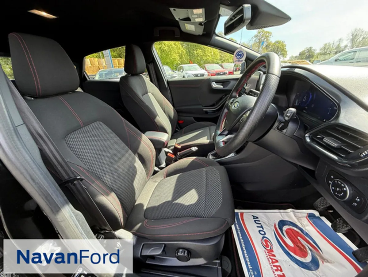 Ford Puma SUV, Petrol Hybrid, 2024, Black