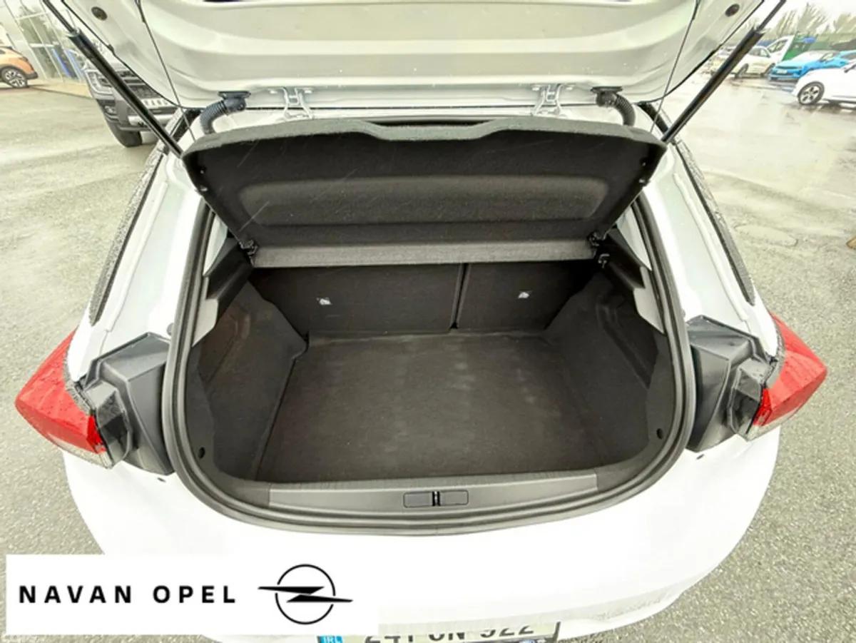 Opel Corsa Hatchback, Petrol, 2024, White