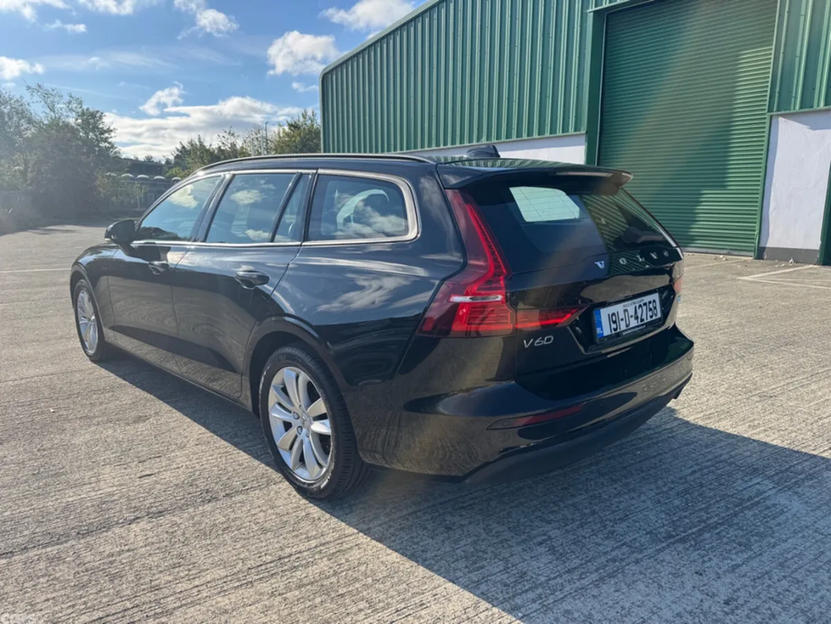 Volvo V60 Estate, Diesel, 2019, Black