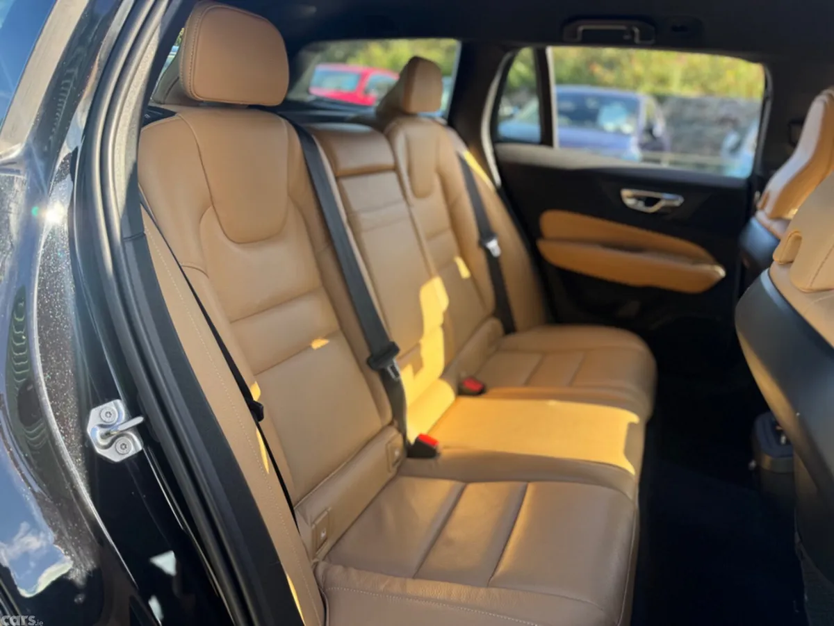 Volvo V60 Estate, Diesel, 2019, Black