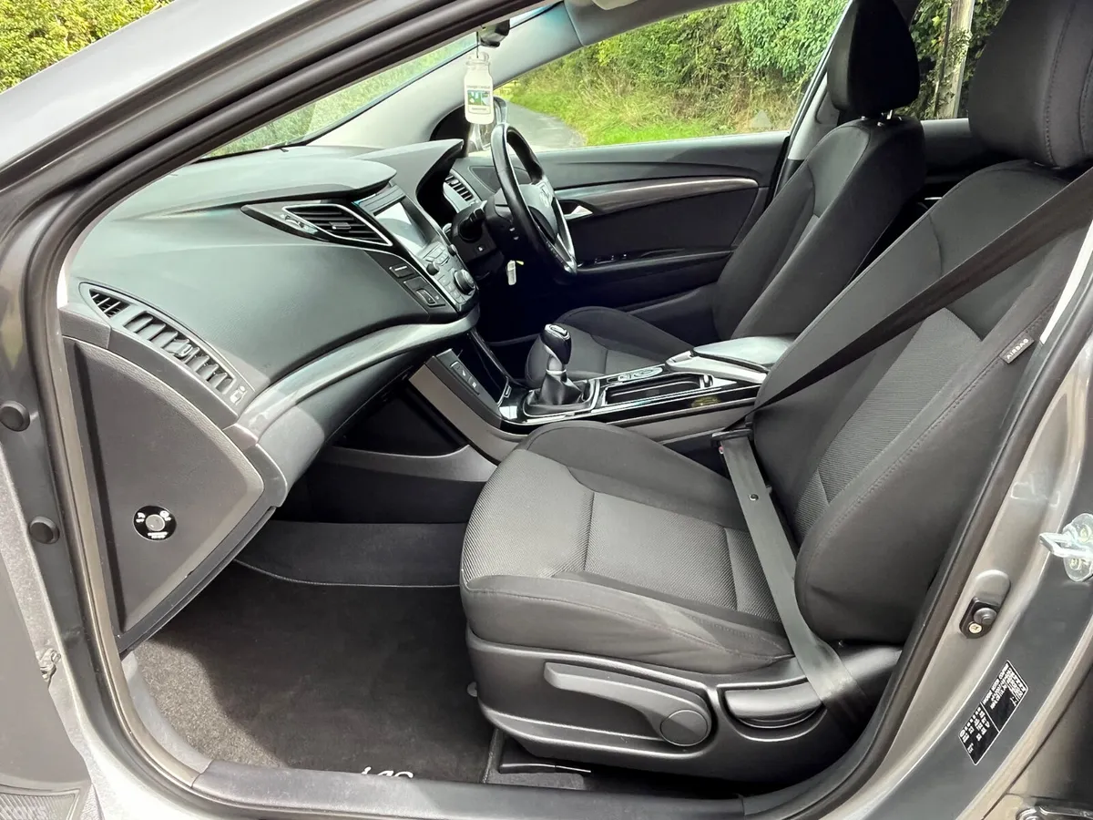 Hyundai i40 Estate, Diesel, 2018, Silver