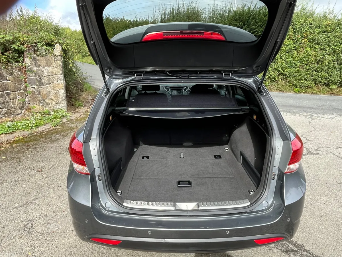 Hyundai i40 Estate, Diesel, 2018, Silver