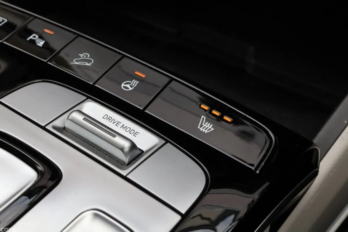 Hyundai Tucson SUV, Petrol Hybrid, 2024, Grey